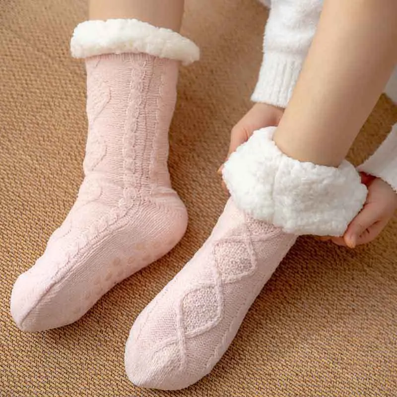 Bulk Orders Discount Thickened Winter Woven Thermal Cashmere Socks Women's Carpet Slippers