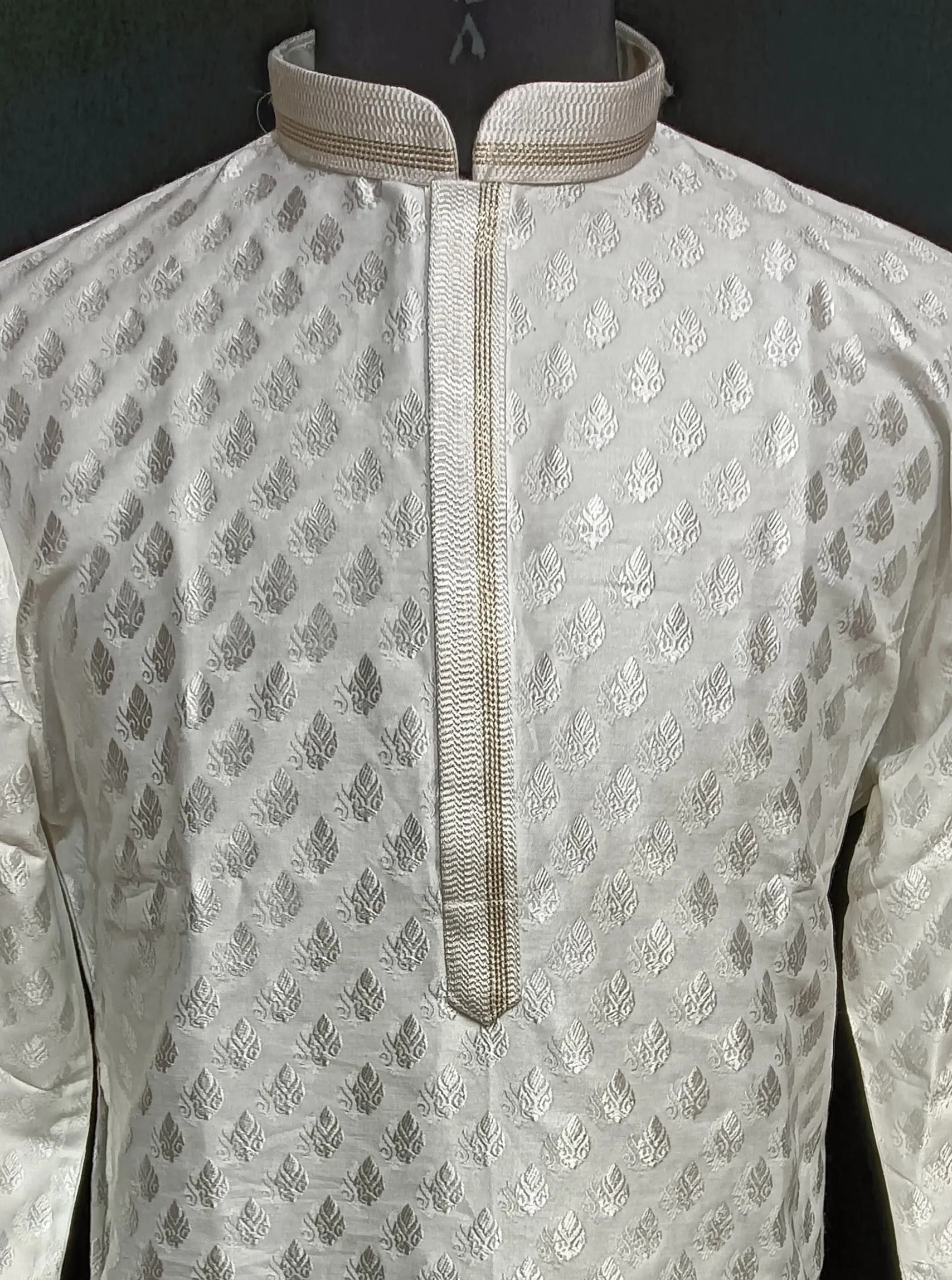 Delightful White Colored Silver Zari Work Kurta Pajama Sets For Men