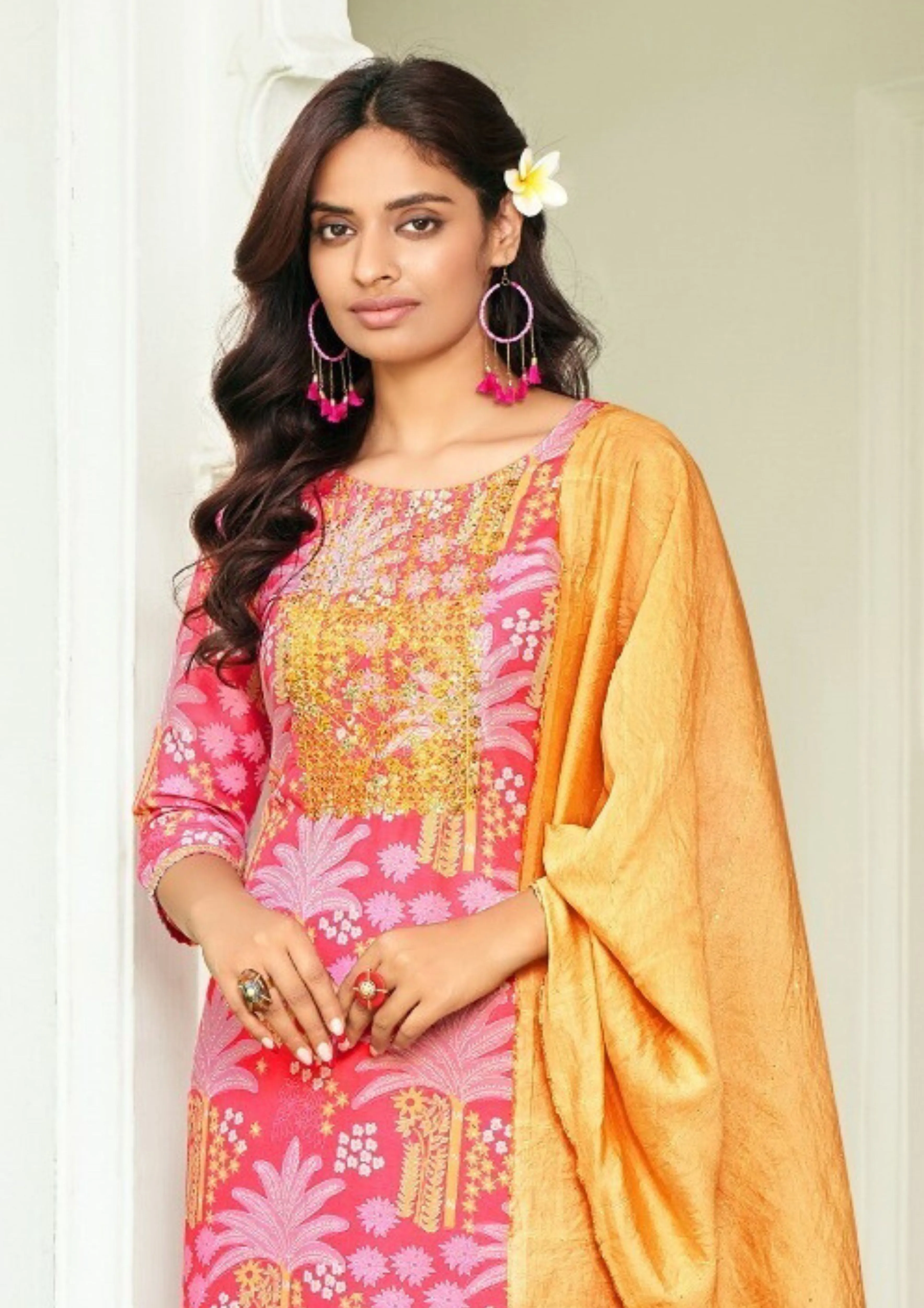 Gorgeous Pink Color Straight Kurthi With Pant And Fancy Jacquard Dupatta For Women