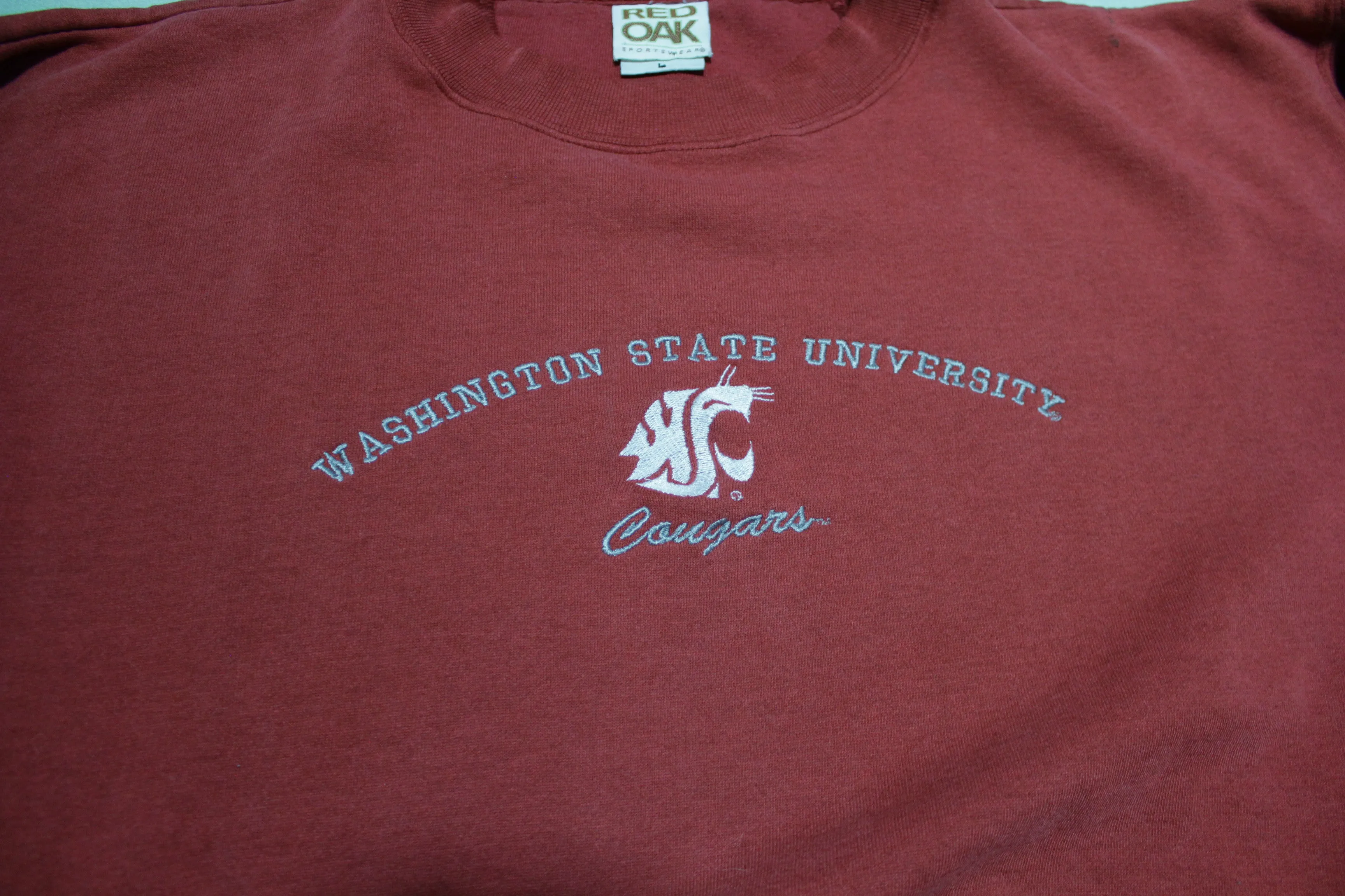 Washington State University WSU Cougars Embroidered 1990's Red Oak Vintage Sweatshirt